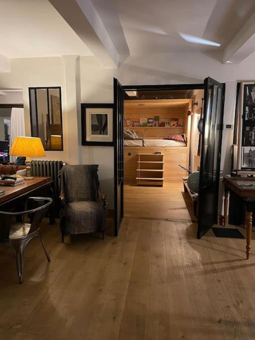 Tres Beau Loft Industriel 20e Appartamento Parigi
